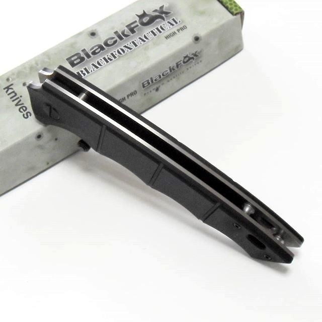 Нож складной  Black Fox "SAI" (рук.-черн. нейлон, клин. ст.440C)